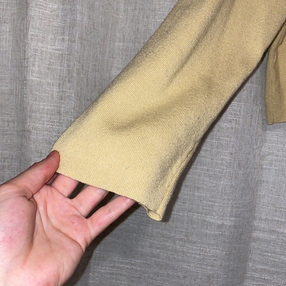 Forever 21 yellow crop - Picture 3 of 5